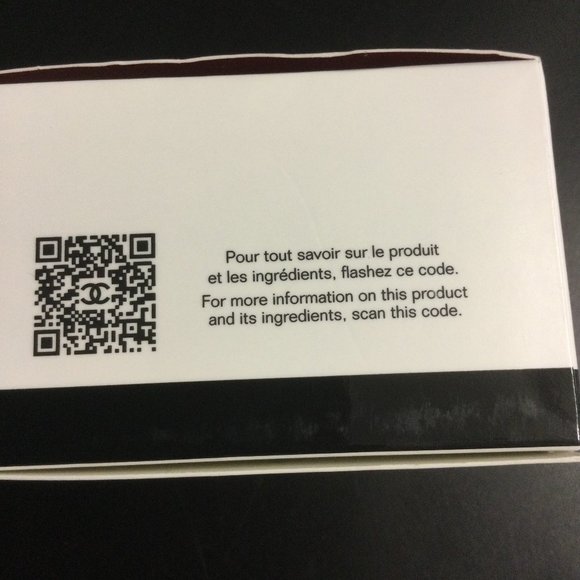 Chanel Ladies NÂ°1 De Red Camellia Revitalizing Cream 1.7 oz Skin Care - Picture 5 of 6